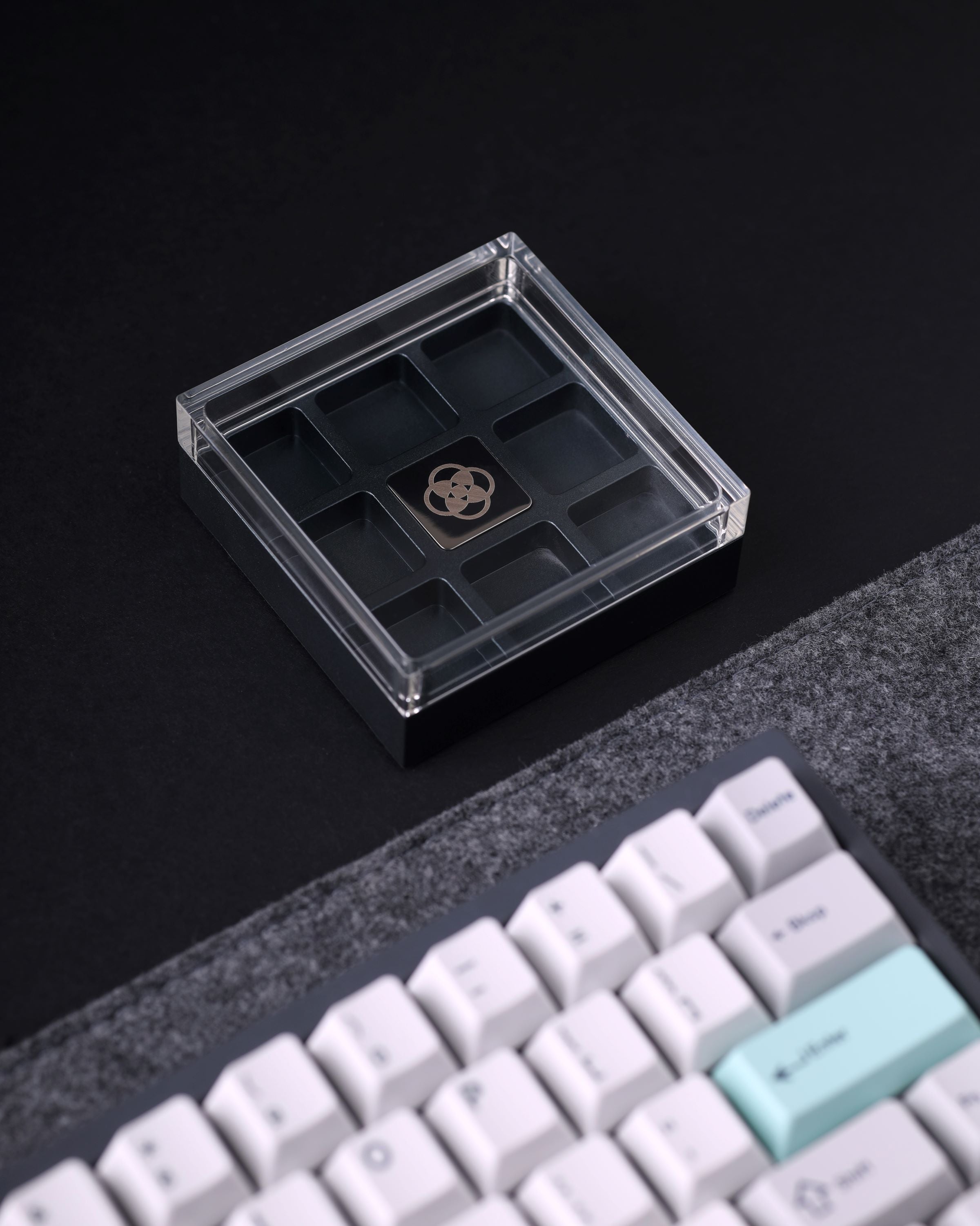 Fragment S Limited Edition - Alpha Keycaps Collab